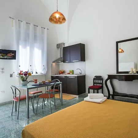 Le Tre Rose Di Gio 3* Casamassella
