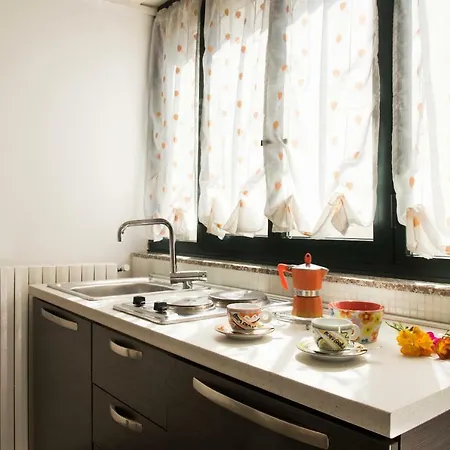 Guest house Le Tre Rose Di Gio *