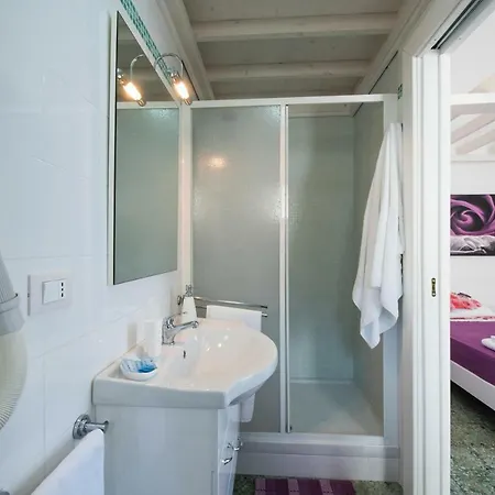 Guest house Le Tre Rose Di Gio *